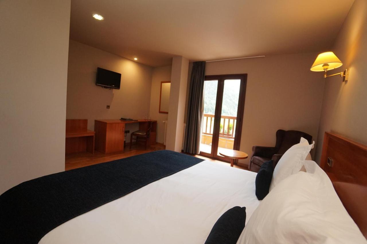 Hotel & Spa Niunit El Serrat Exterior photo