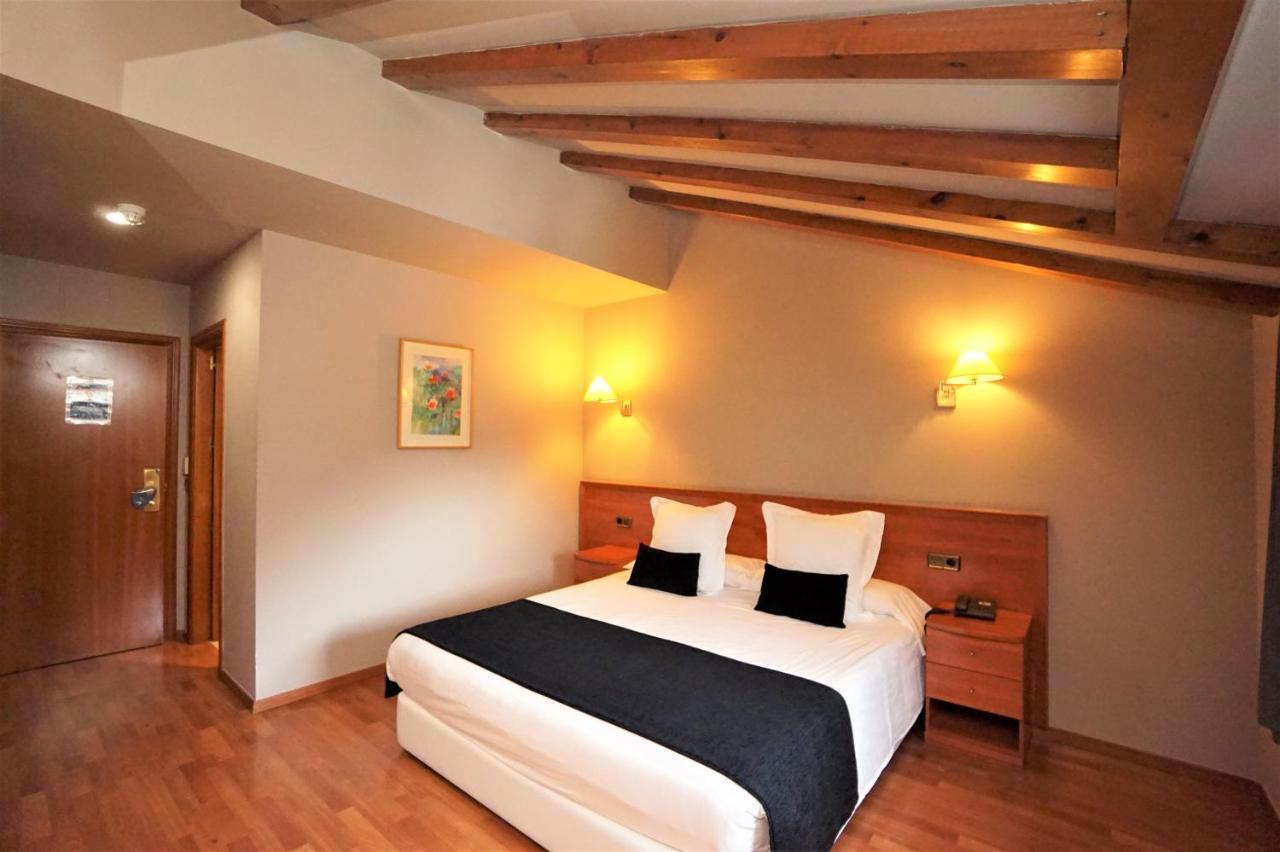 Hotel & Spa Niunit El Serrat Exterior photo