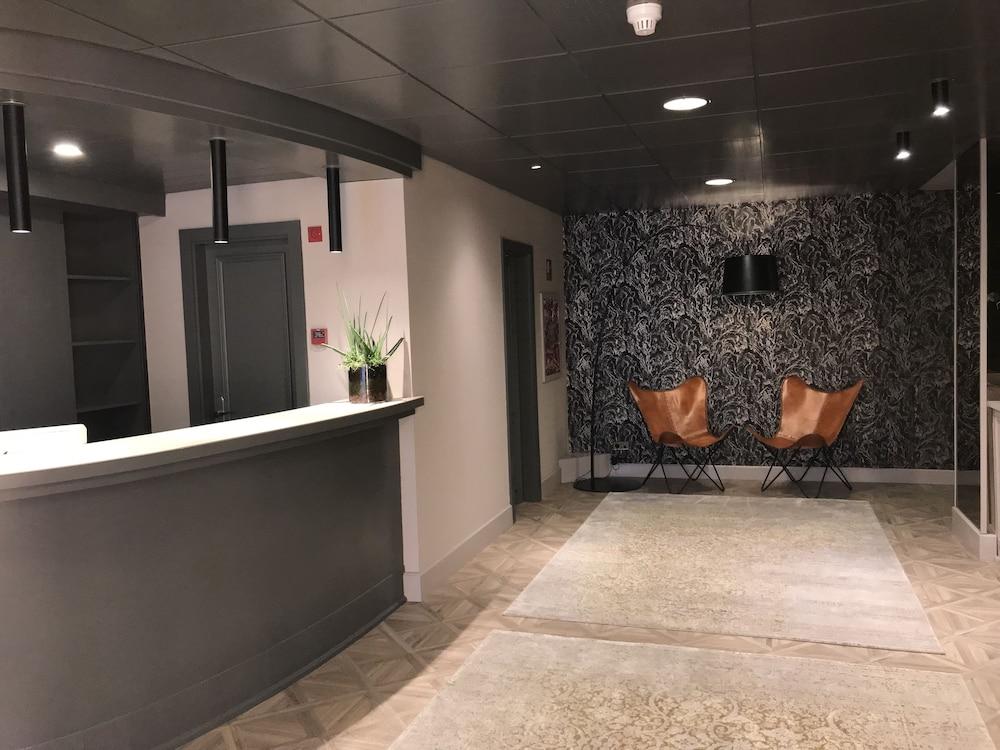 Hotel & Spa Niunit El Serrat Exterior photo