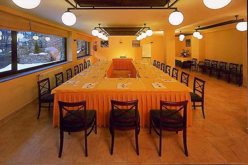 Hotel & Spa Niunit El Serrat Business photo